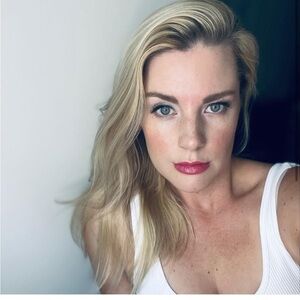 Meet your Posher, Acacia